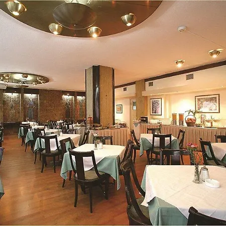 Ionis Hotel