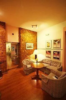 Ionis Hotel 3*
