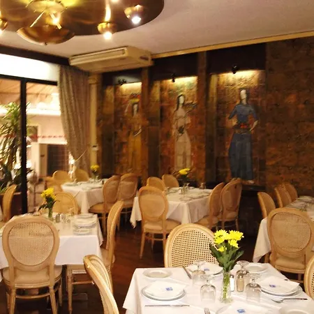 Hotel Ionis